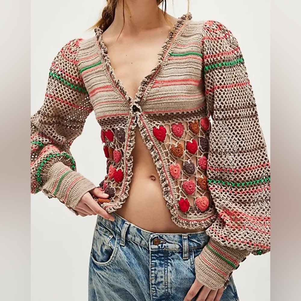 NWOT Free People Heart Eyes Cardi Cardigan Sweater in Moonlight Hearts Combo - Picture 3 of 9